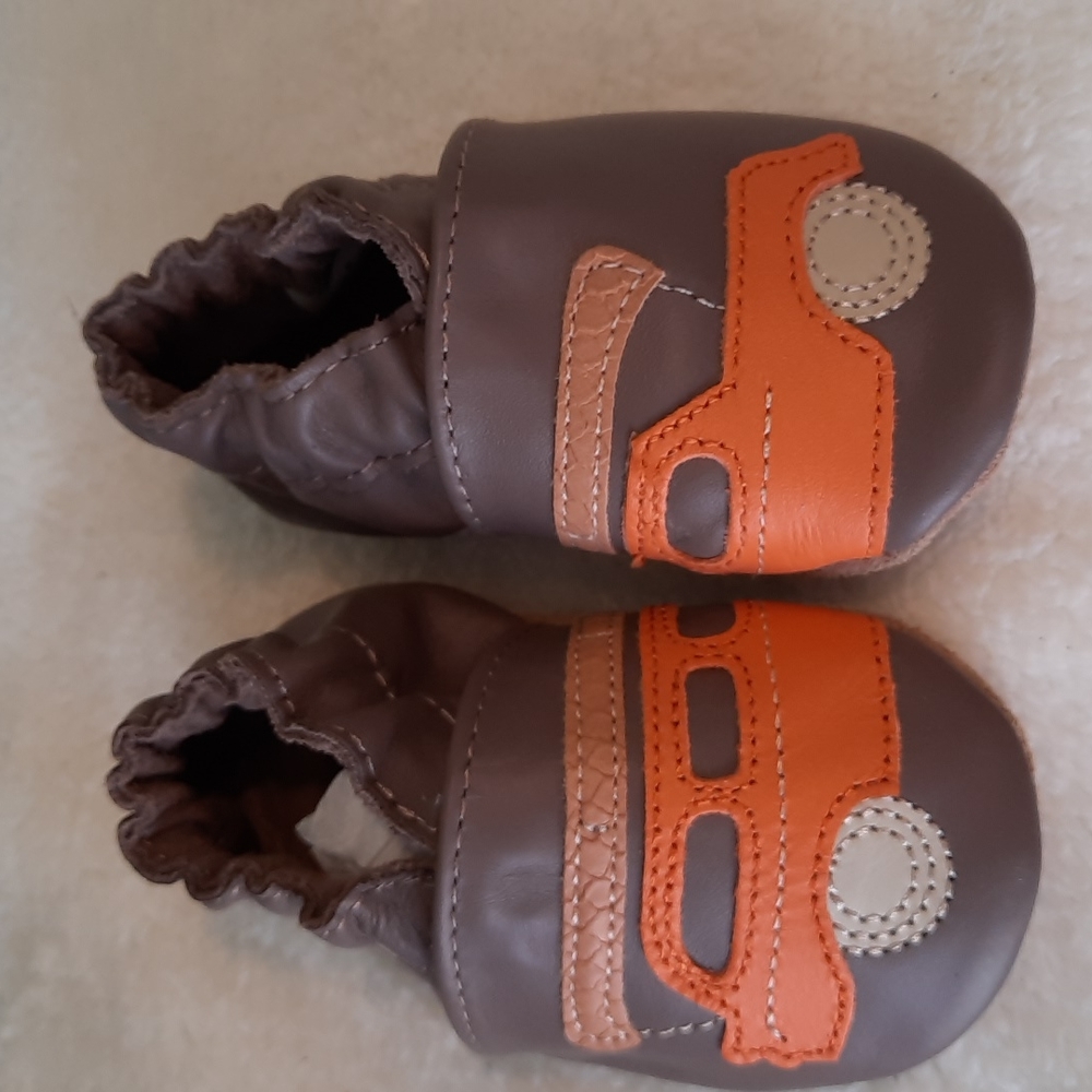Robeez Soft Sole Baby Shoes 100% Leather Brown Orange Life Is An Adventure NIB